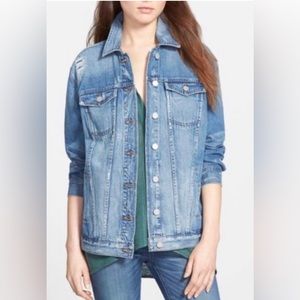 Like New! Madewell The Oversized Trucker Jean Jacket in Kelson Wash